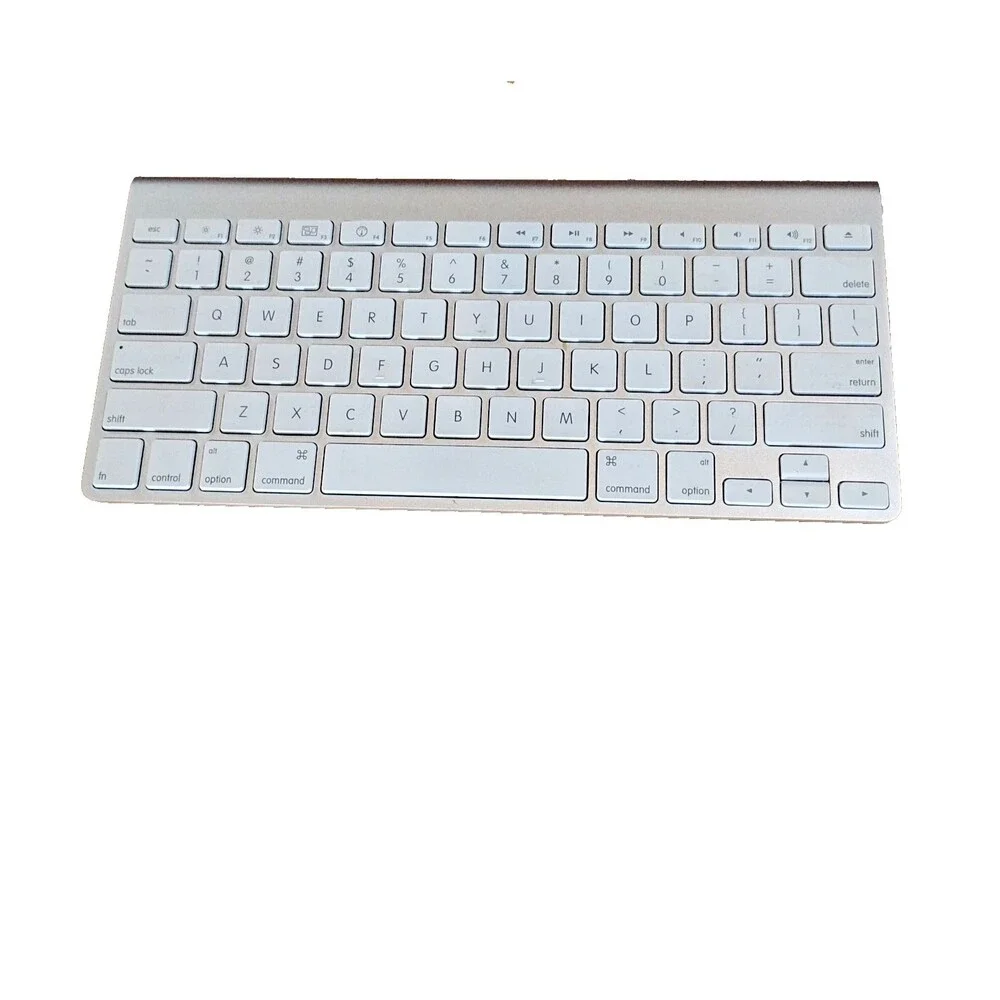 Apple Wireless Keyboard Bluetooth Battery Powered Silver Aluminum A 1314 Slim
